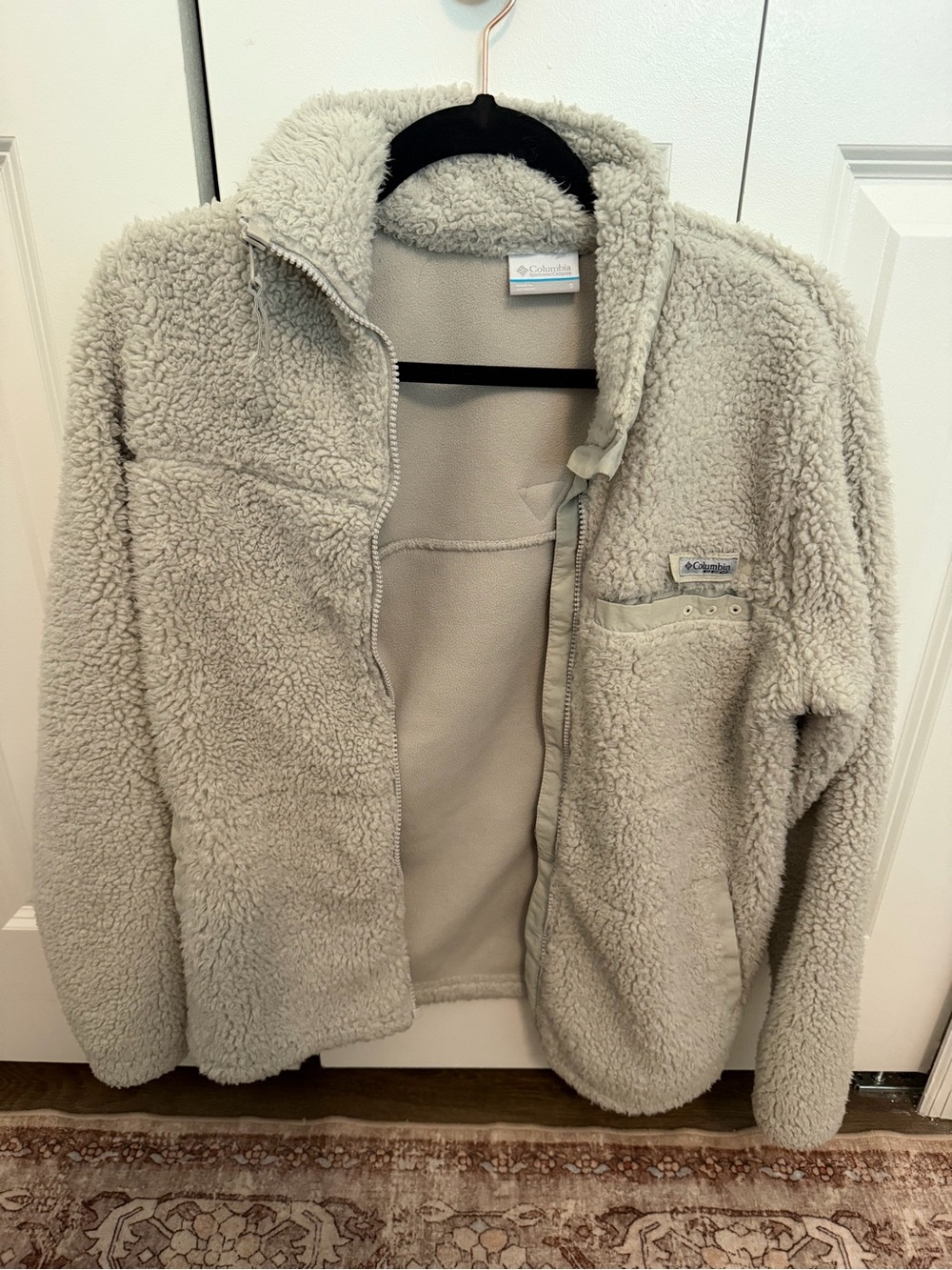 Columbia Women’s Sherpa Fleece Jacket - Light Gray